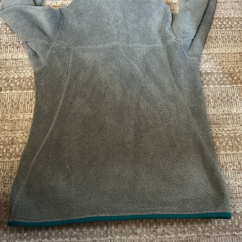 Patagonia fleece quarter zip with snaps and pockets - Picture 3 of 4